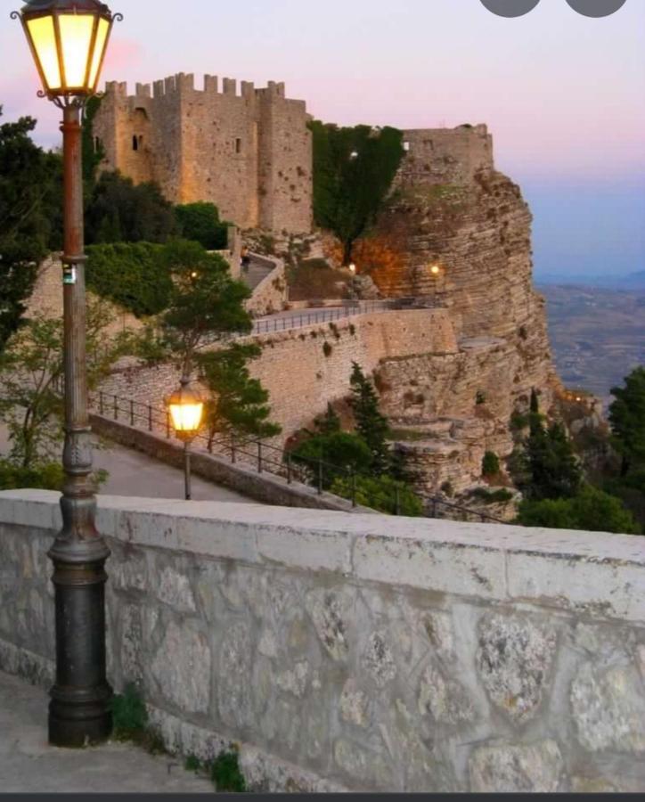 Casa Vacanze Dorotea Villa Valderice Kültér fotó